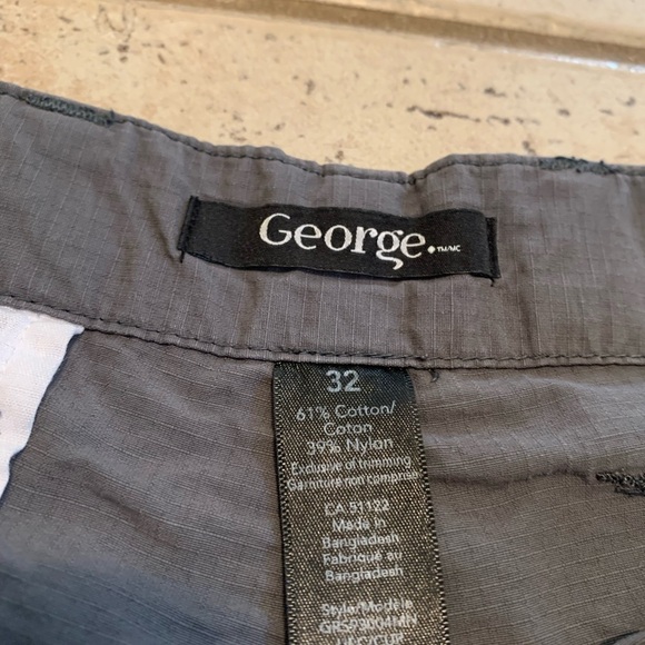 George Men's Grey Cargo Shorts Zipper Pocket Size 32 Cotton Blend - Picture 2 of 5